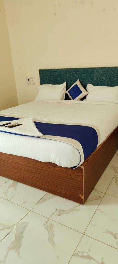 Spot On Sri Krish Hotel 韦洛尔 外观 照片
