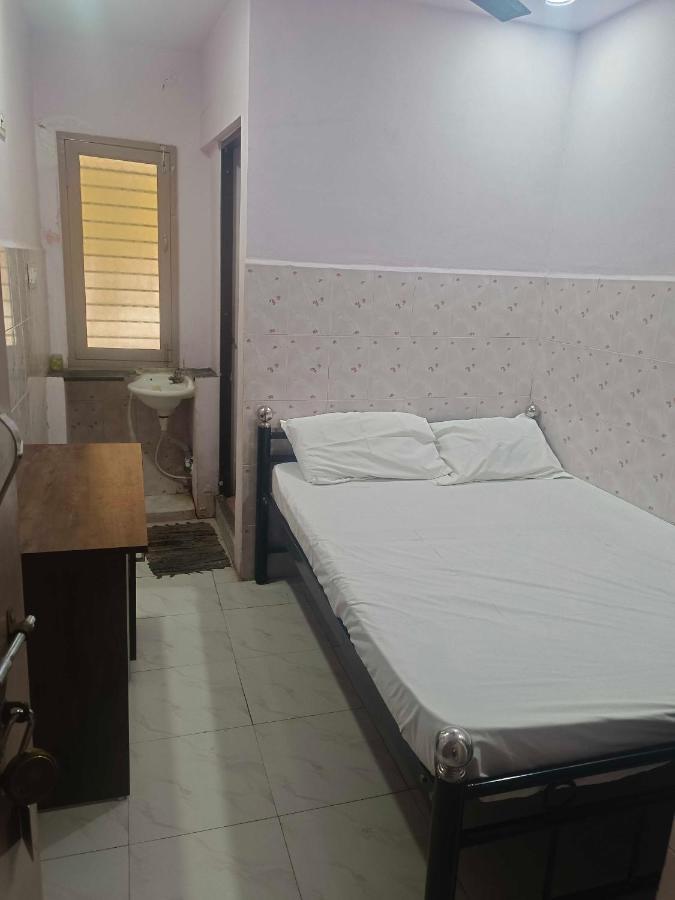 Spot On Sri Krish Hotel 韦洛尔 外观 照片